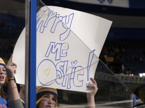 Phoenix Coyotes v St. Louis Blues